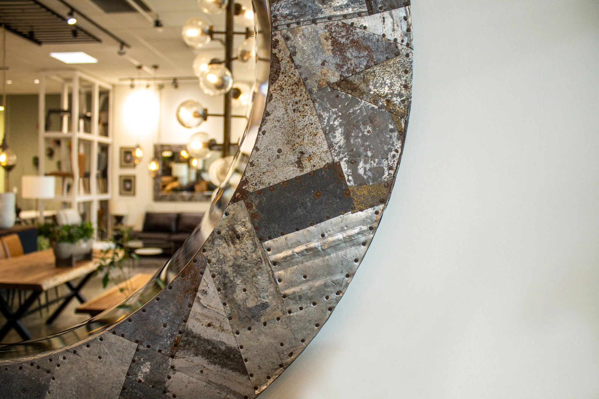 Arcadia Round Mirror 42" - Image 6