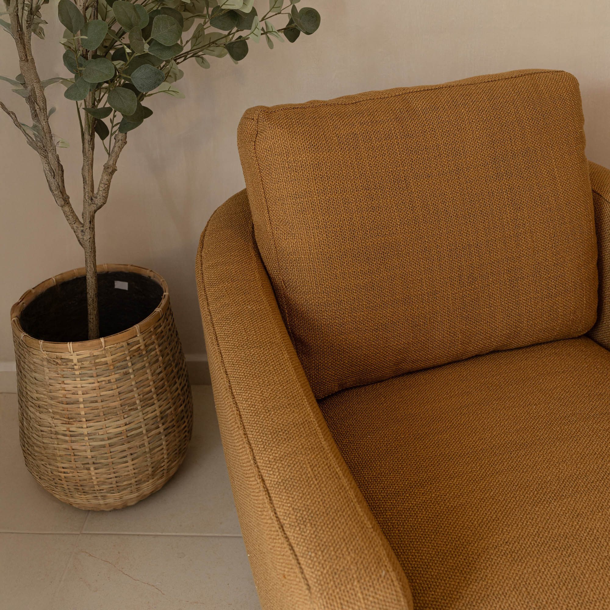 Baltimo Club Chair - Gold (VT) - Image 10