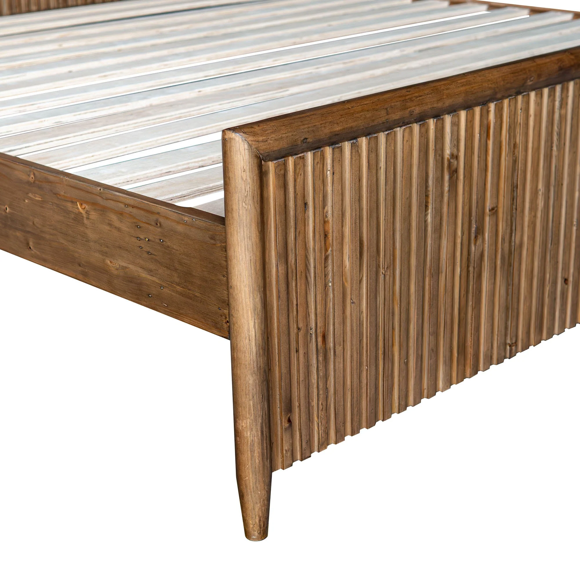 Britanica King Bed - Image 6