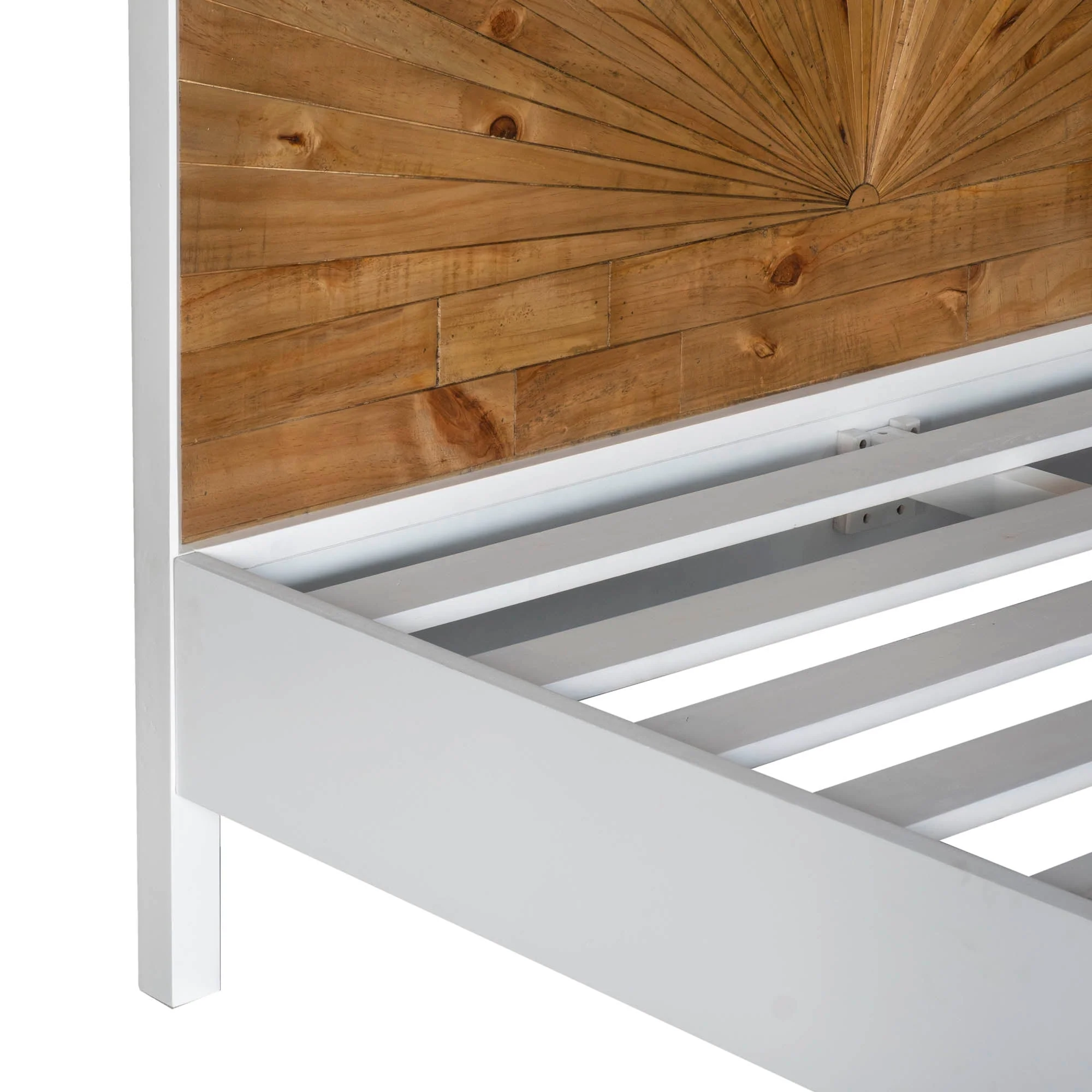 Casablanca Queen Bed - Image 7