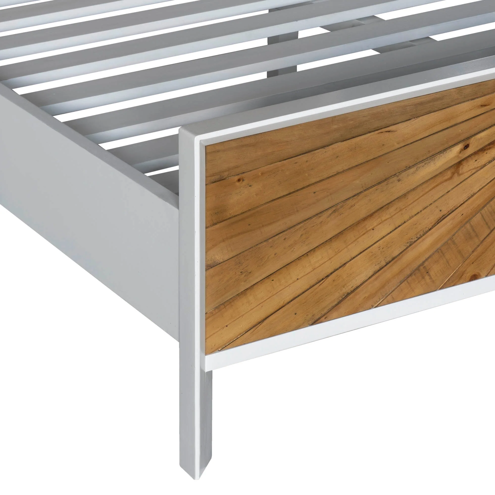 Casablanca Queen Bed - Image 9
