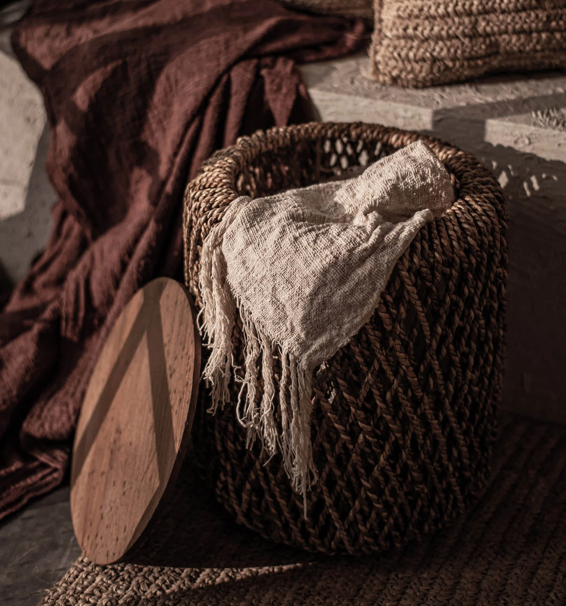 D-Bodhi Knut Side Table - Image 4