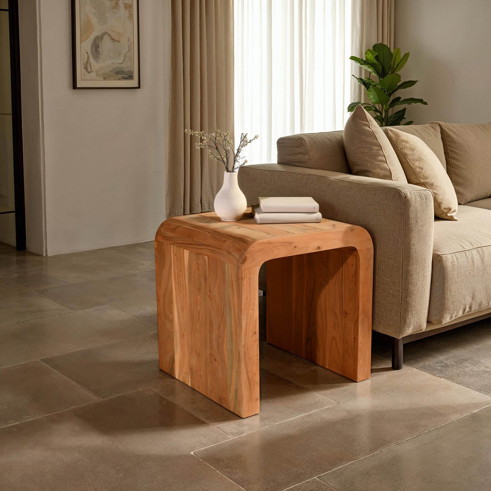 Form Curve Side Table - Image 6