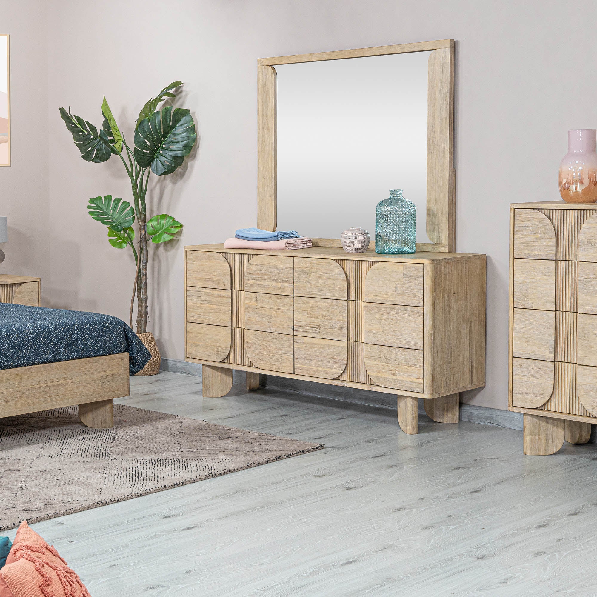 Haru 6 Drawer Dresser - Image 16