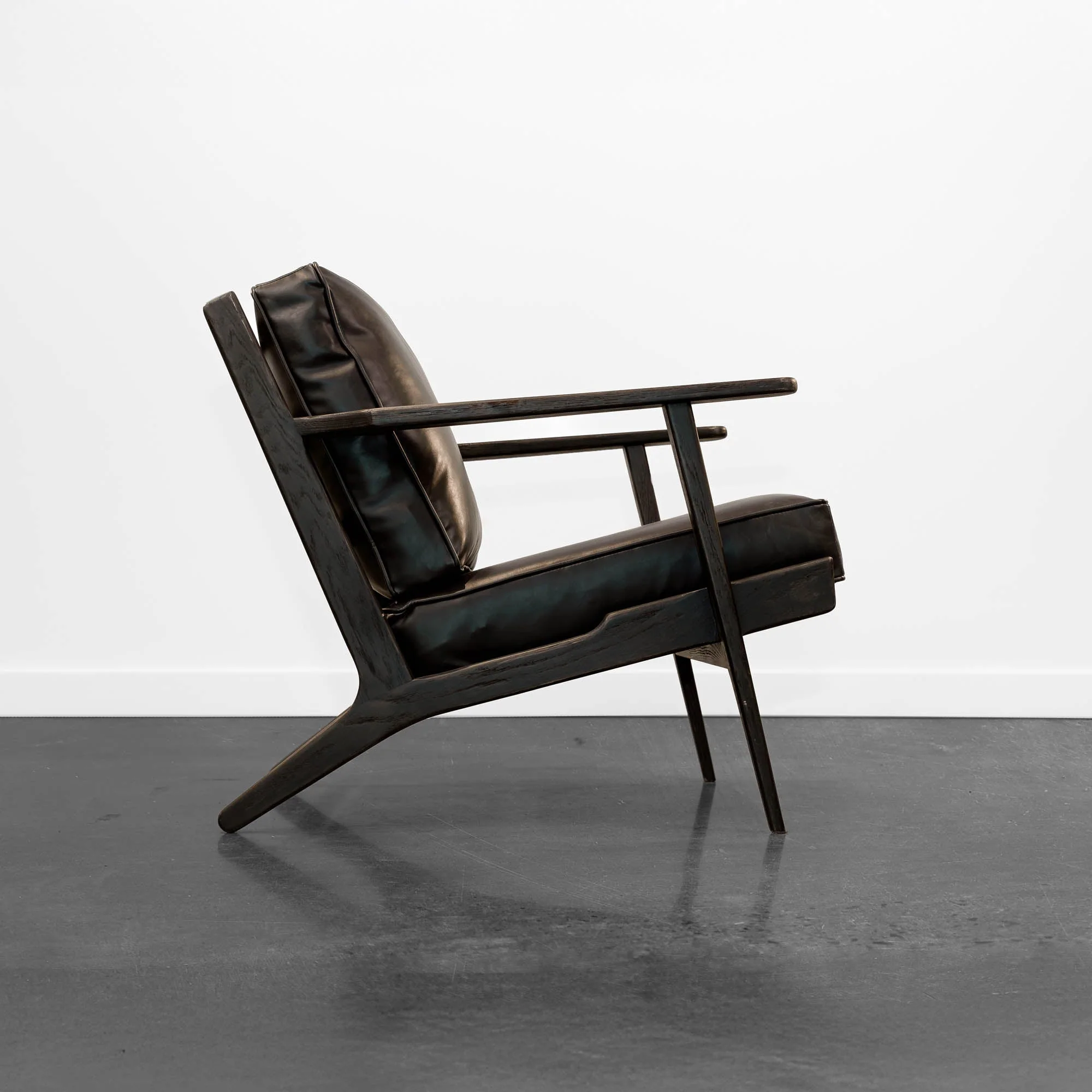 Junior Arm Chair - Black - Image 9