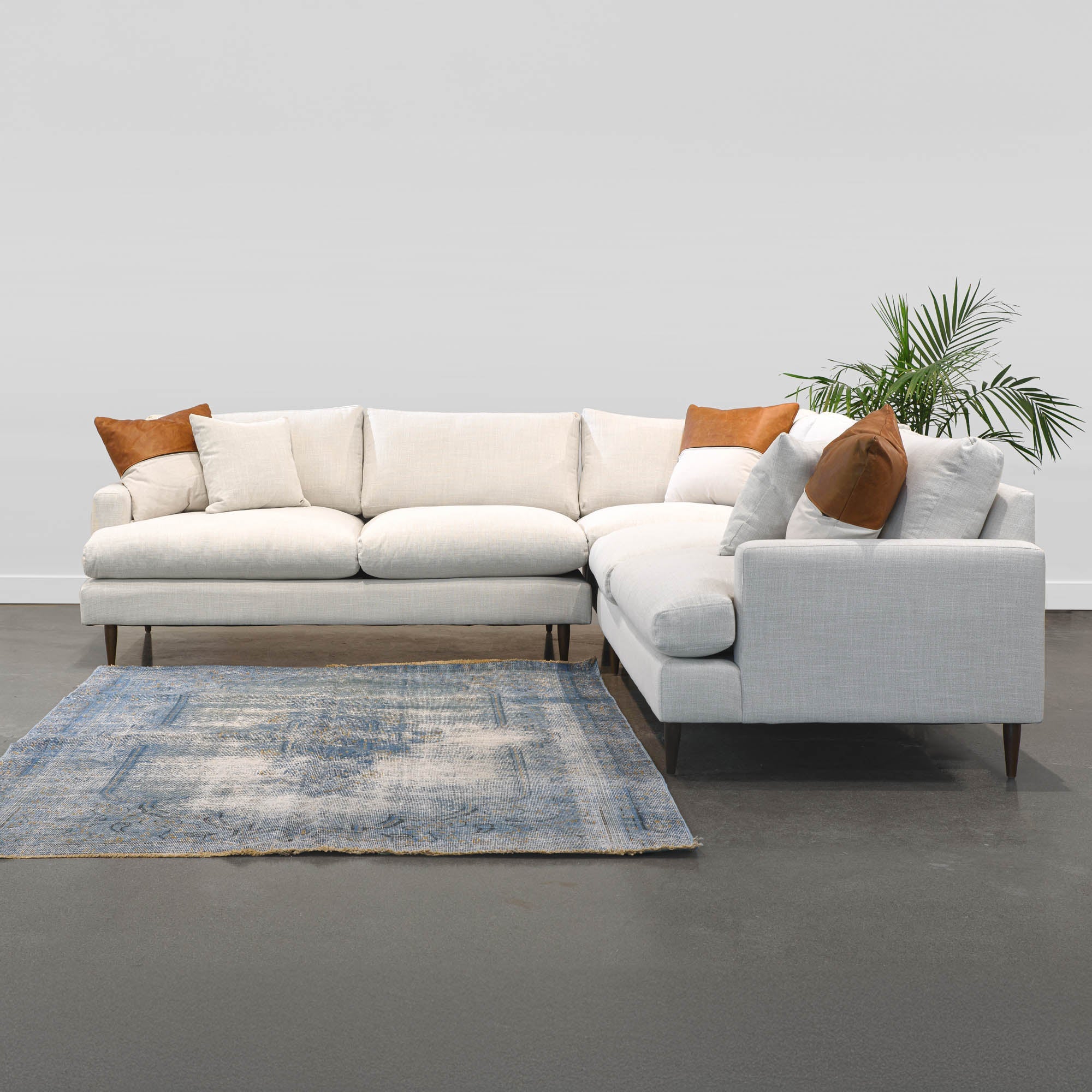 Martha Corner Sectional Frame - Image 3