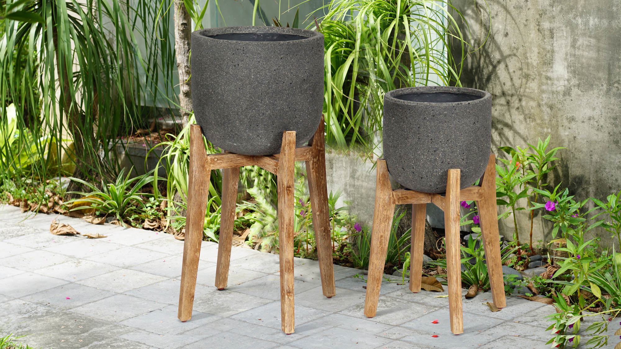 Patio Small Round Standing Pot - Grey Stone - Image 4