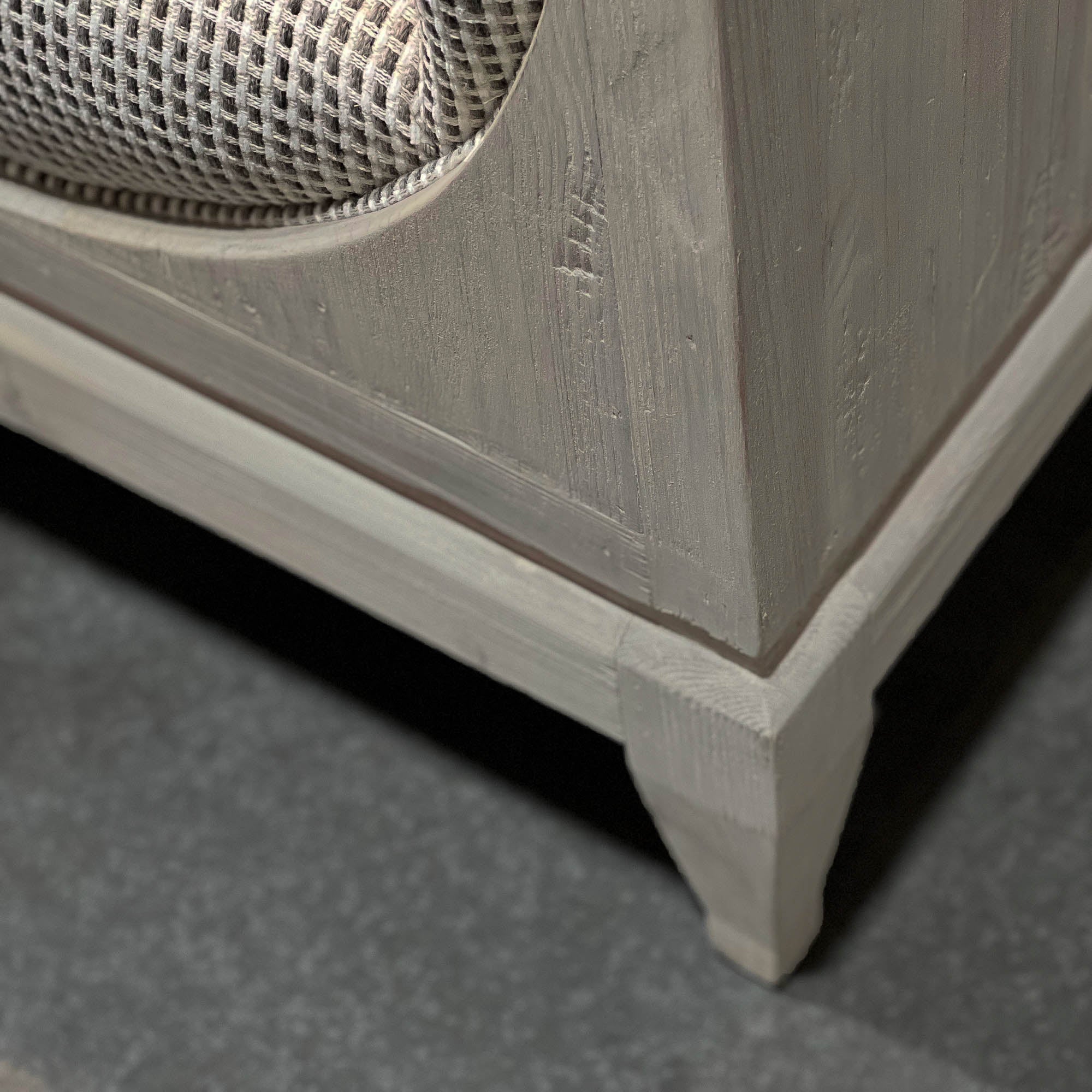Raphael Sofa - Image 13