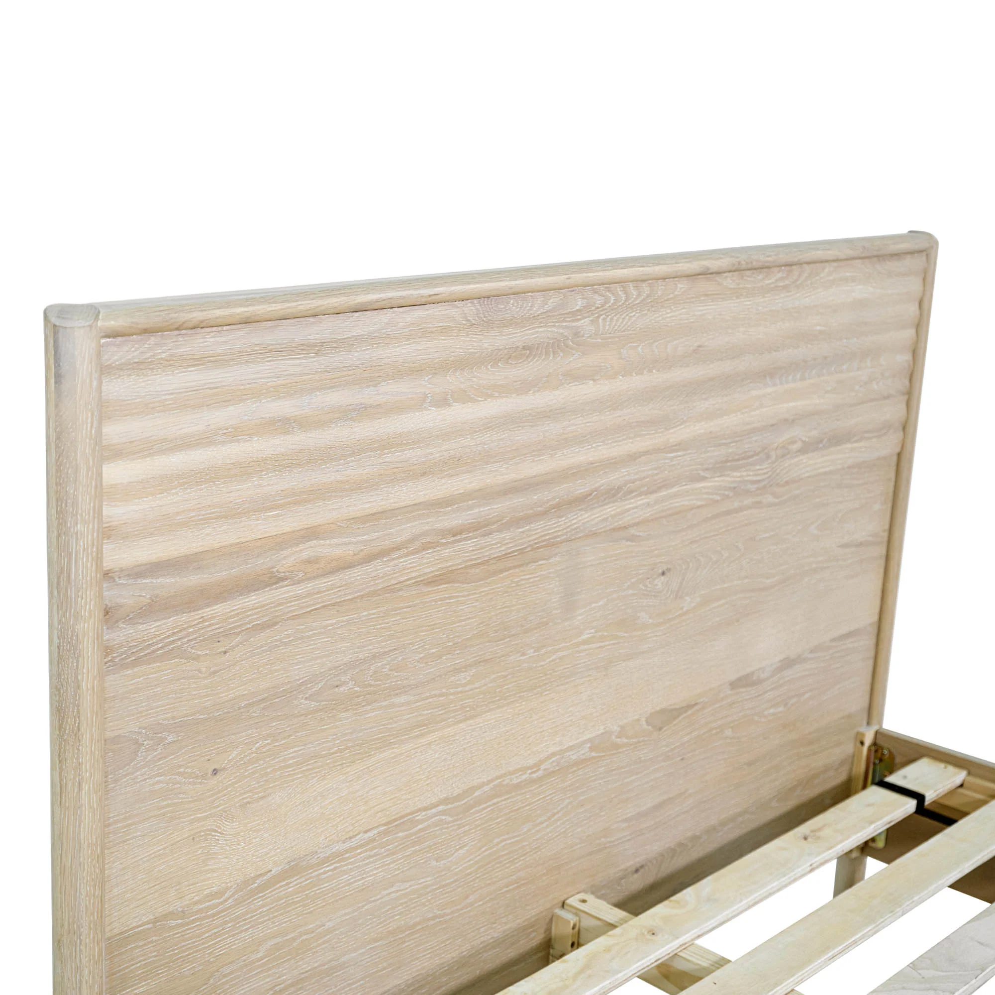 Runway Queen Bed - Light Oak - Image 9