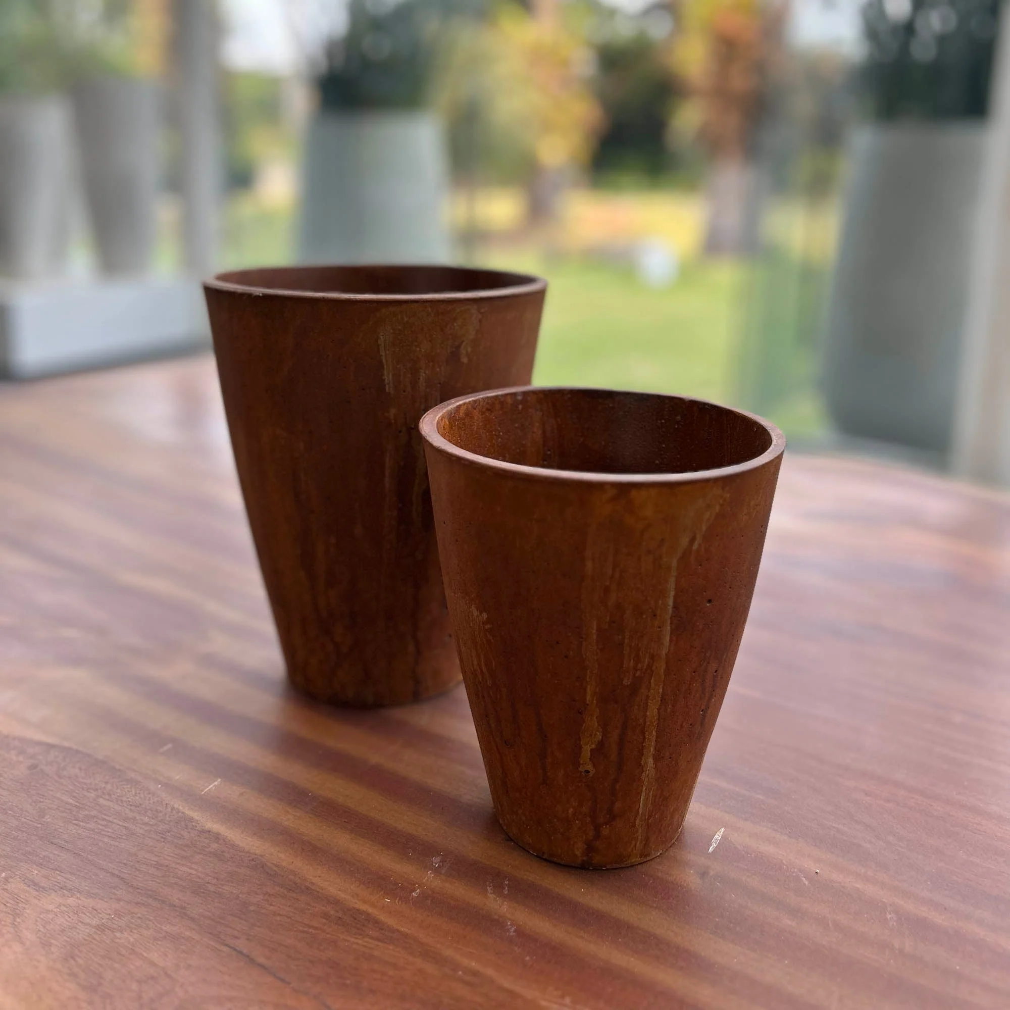 Rustic Medium Vase - Corten - Image 3