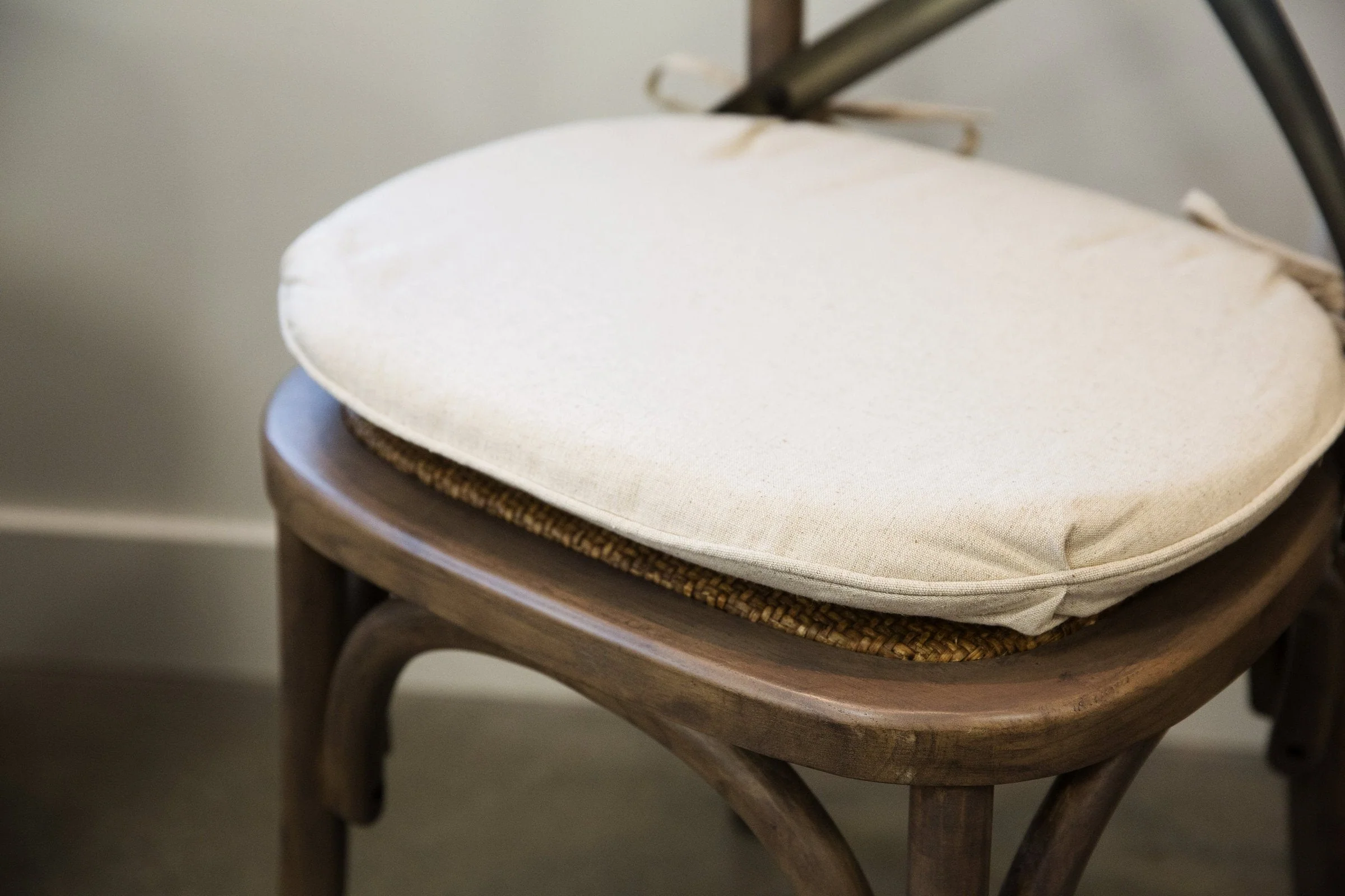 Seat Cushion for Cross Back Chair - Linen - Image 3